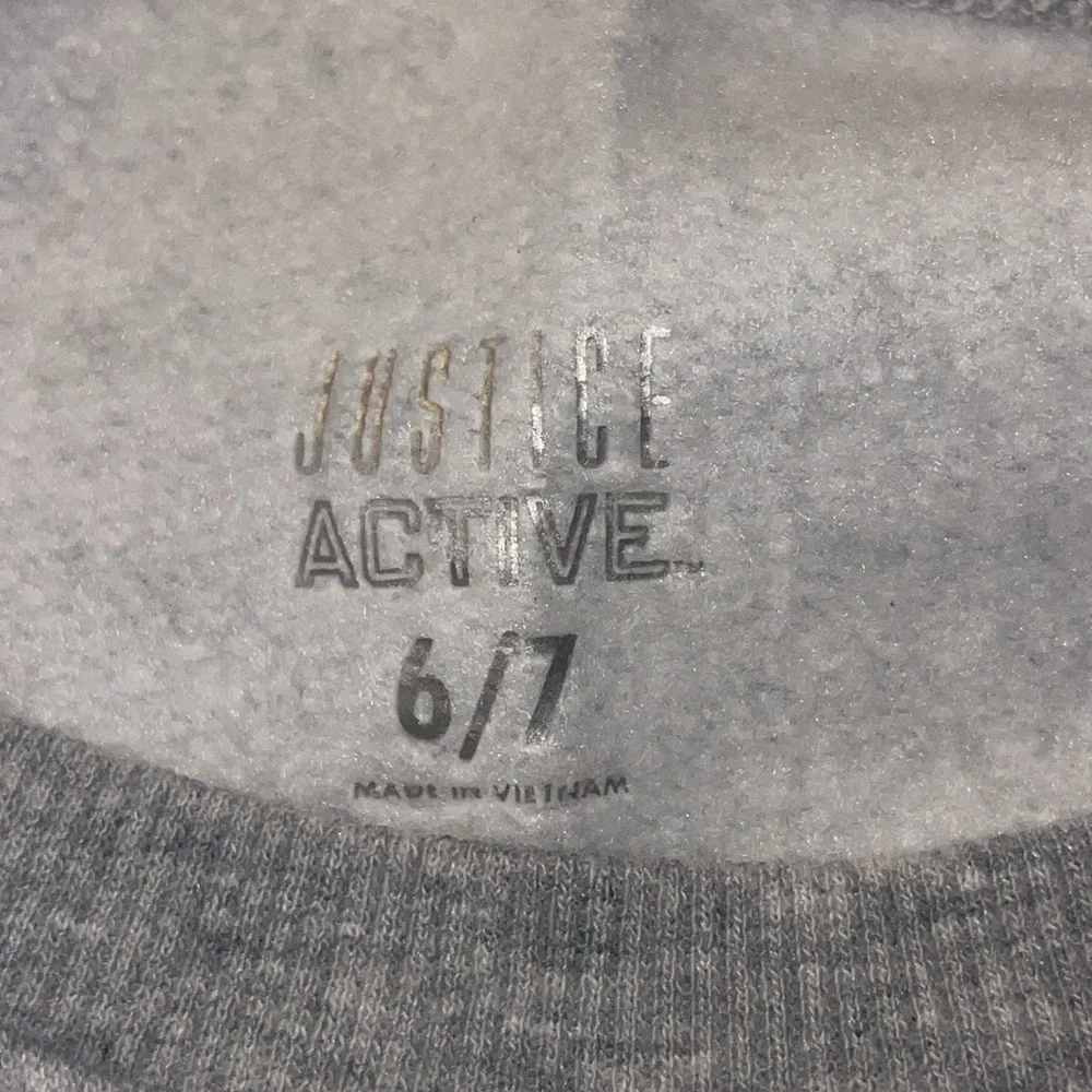 Justice GIRLS Gray Long Sleeve Sweatshirt Size 6/7 EUC #7